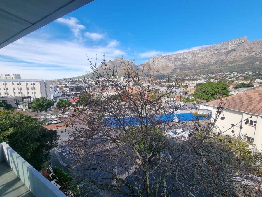 To Let 2 Bedroom Property for Rent in Tamboerskloof Western Cape